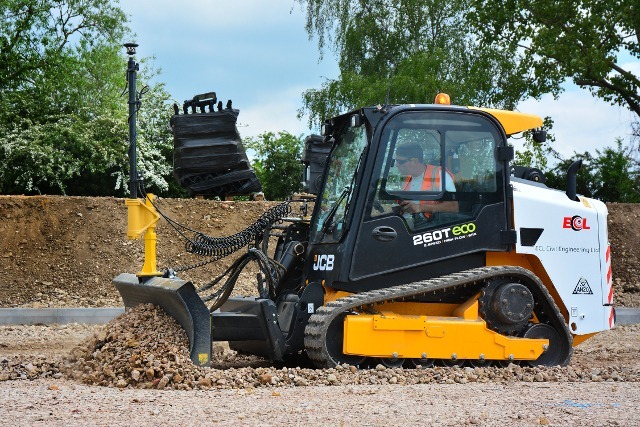 Read more about the article Firm Invests in jCB for Cost-Saving Surfacing Solution